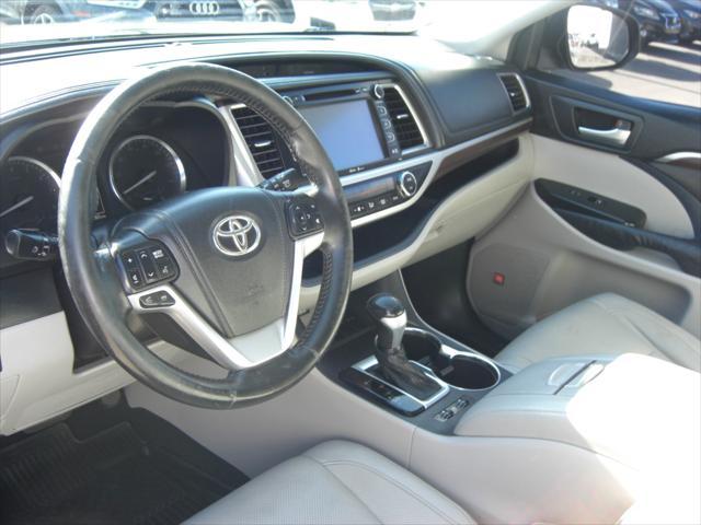 used 2014 Toyota Highlander car, priced at $12,999