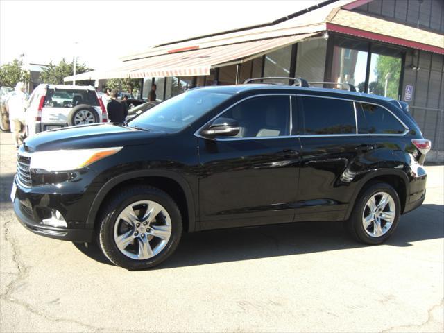 used 2014 Toyota Highlander car, priced at $12,999