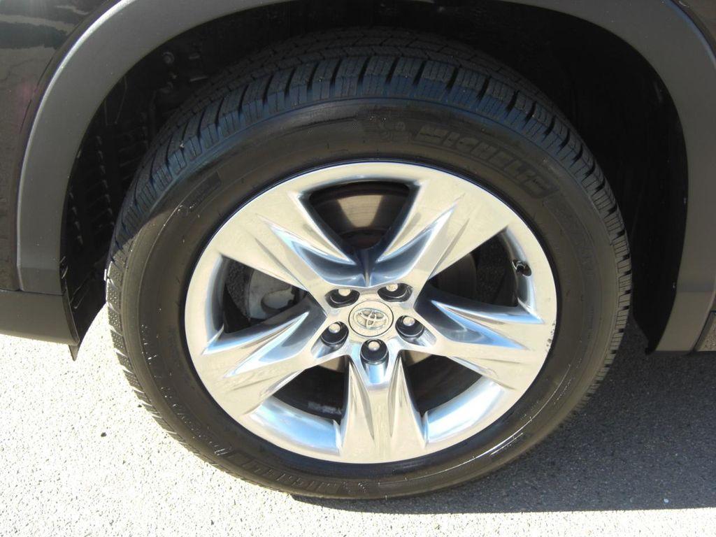 used 2014 Toyota Highlander car, priced at $11,999
