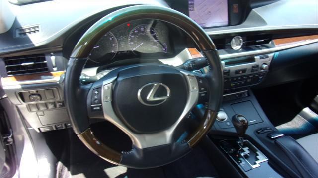 used 2014 Lexus ES 350 car, priced at $15,699