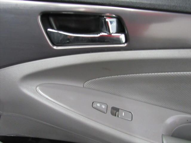 used 2014 Hyundai Sonata Hybrid car, priced at $16,494