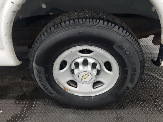 used 2009 Chevrolet Express 2500 car, priced at $4,994
