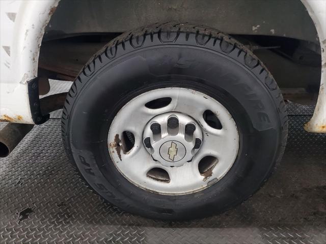 used 2009 Chevrolet Express 2500 car, priced at $4,994