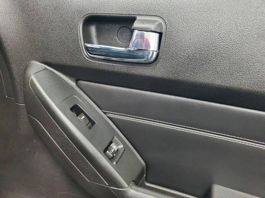 used 2009 Hummer H3T car, priced at $13,999