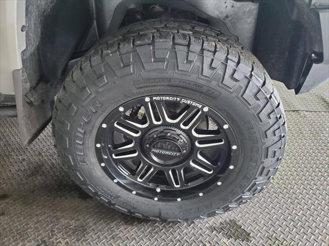 used 2009 Hummer H3T car, priced at $15,499