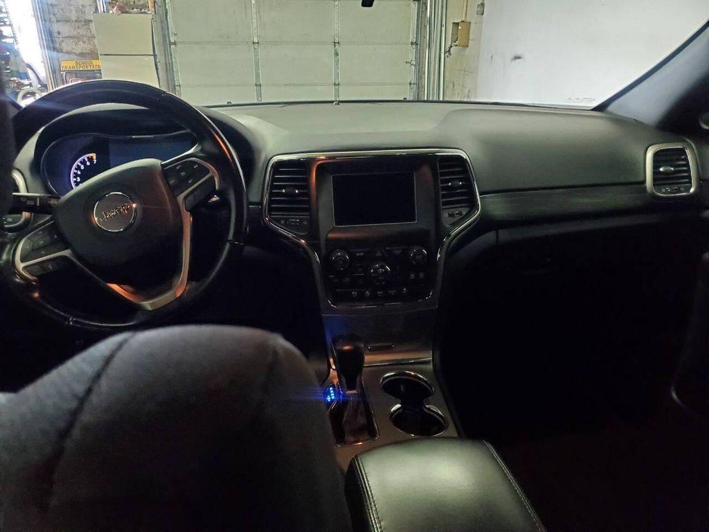 used 2020 Jeep Grand Cherokee car, priced at $13,994