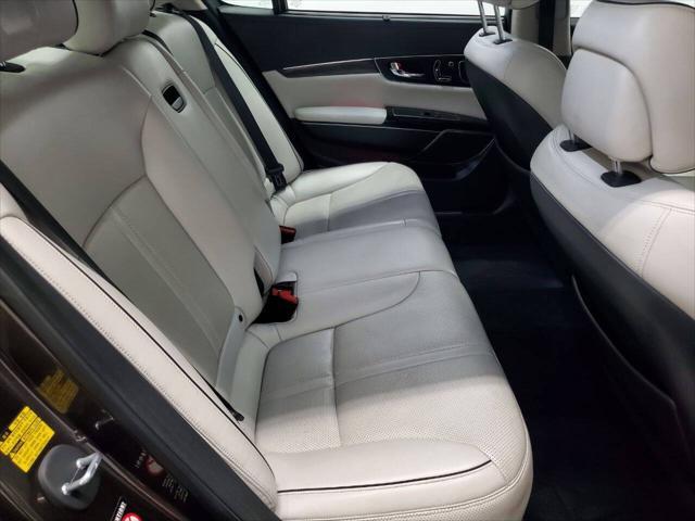 used 2015 Kia K900 car, priced at $10,999