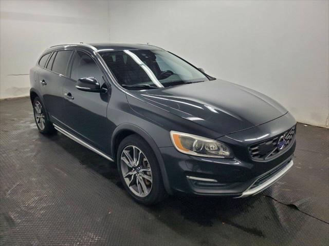 used 2015 Volvo V60 Cross Country car, priced at $9,999