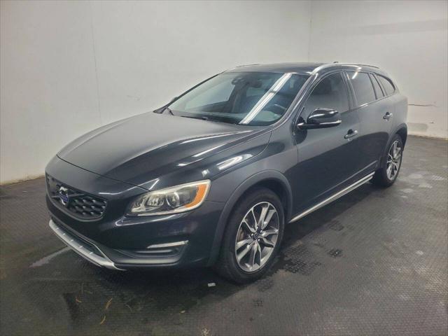 used 2015 Volvo V60 Cross Country car, priced at $9,999