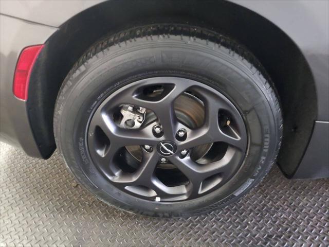 used 2022 Chrysler Pacifica Hybrid car, priced at $18,494