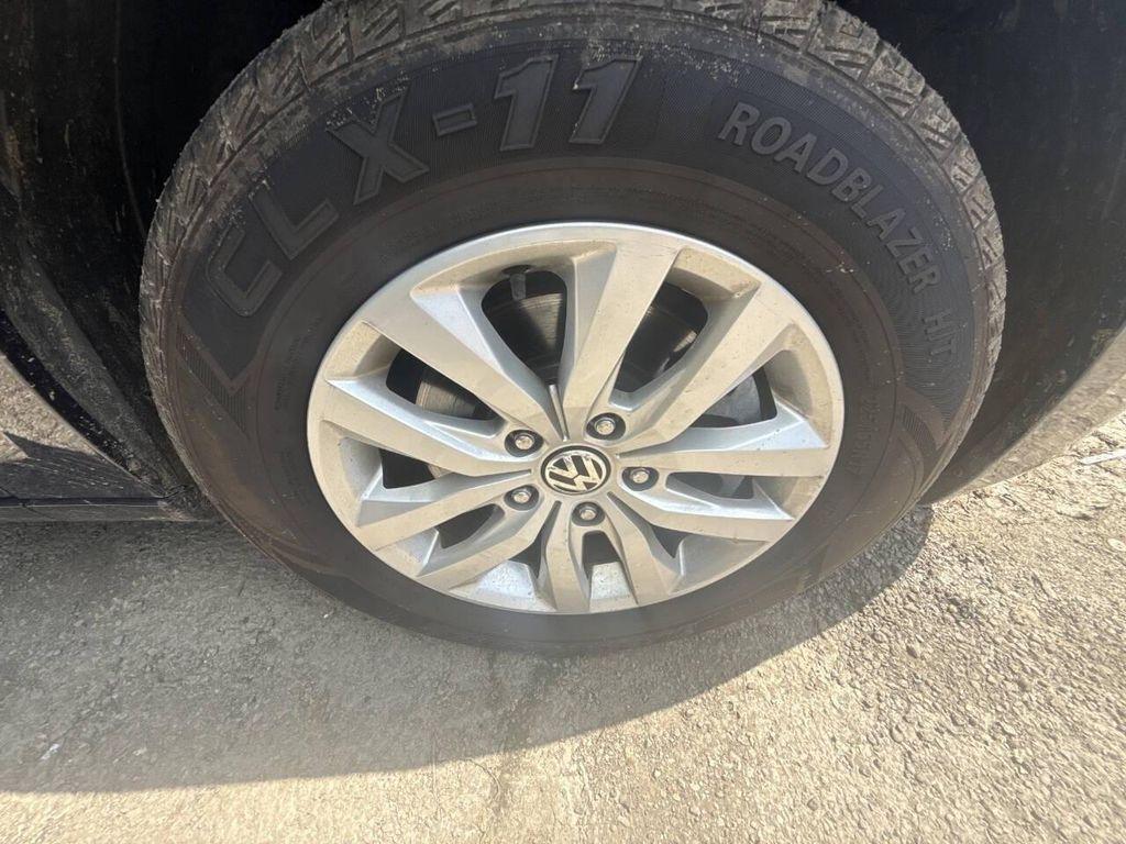 used 2014 Volkswagen Routan car, priced at $6,999