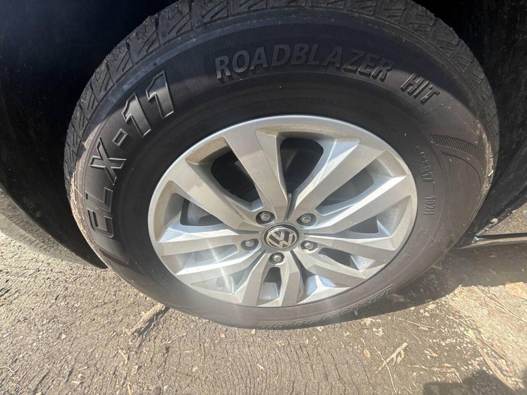 used 2014 Volkswagen Routan car, priced at $6,999