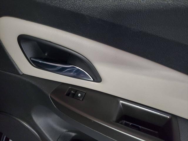 used 2016 Chevrolet Cruze Limited car, priced at $6,994