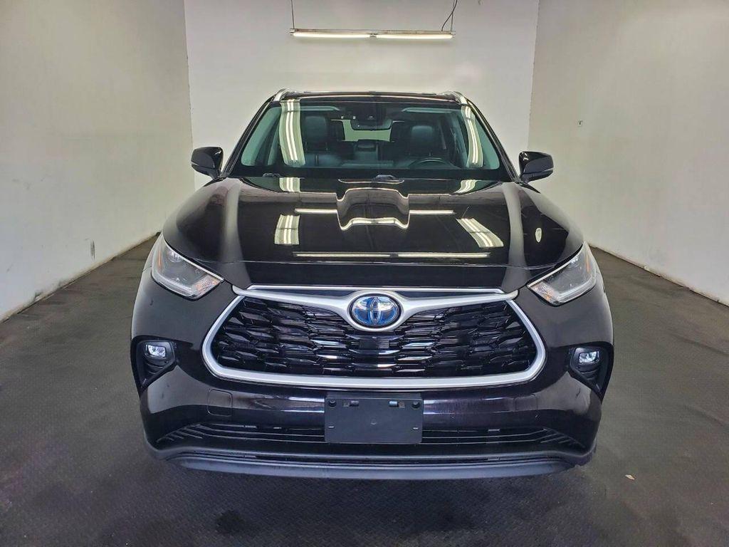 used 2021 Toyota Highlander Hybrid car, priced at $29,994