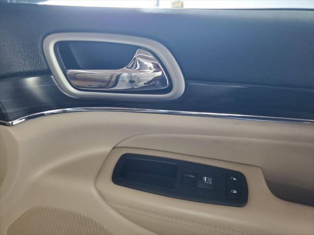 used 2020 Jeep Grand Cherokee car, priced at $16,994