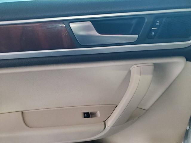 used 2014 Volkswagen Touareg car, priced at $13,499