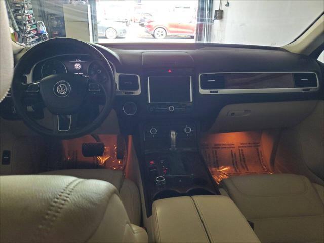 used 2014 Volkswagen Touareg car, priced at $13,499