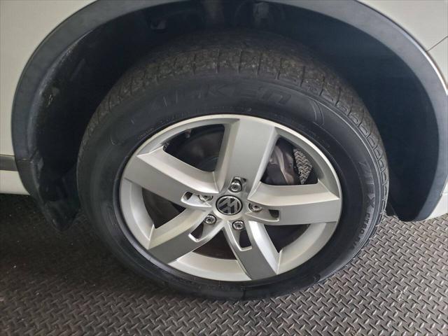 used 2014 Volkswagen Touareg car, priced at $13,499