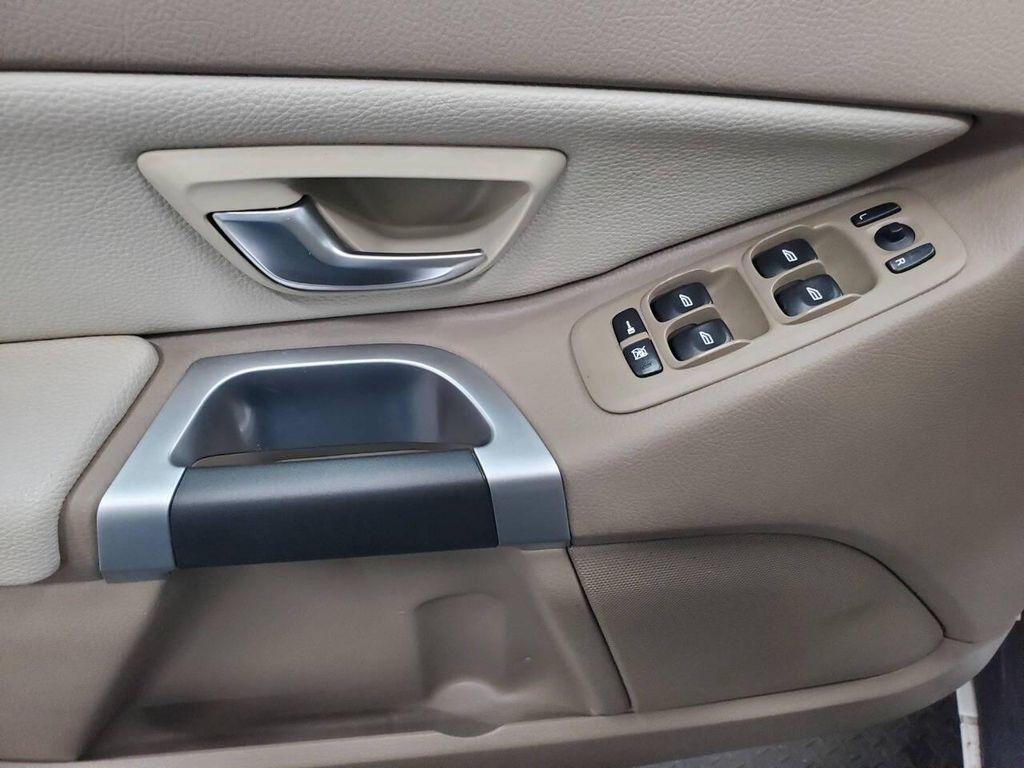 used 2013 Volvo XC90 car, priced at $8,999
