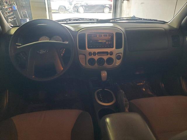 used 2005 Ford Escape car, priced at $3,499
