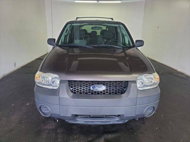 used 2005 Ford Escape car, priced at $3,499