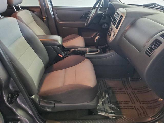 used 2005 Ford Escape car, priced at $3,499