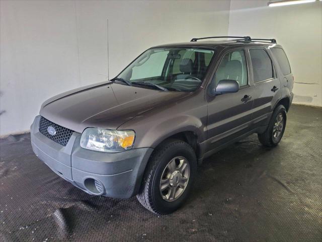 used 2005 Ford Escape car, priced at $3,499