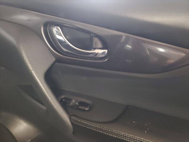 used 2019 Nissan Rogue car, priced at $10,994