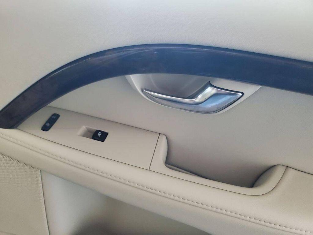 used 2016 Volvo XC70 car, priced at $12,499