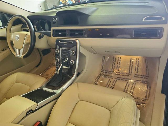 used 2016 Volvo XC70 car, priced at $14,499