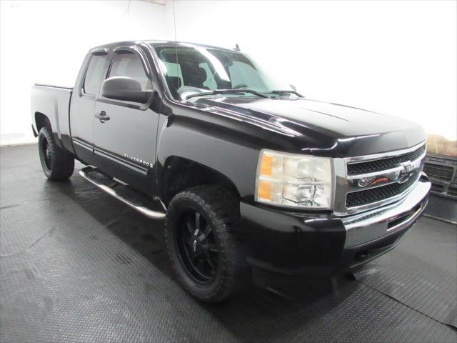 used 2009 Chevrolet Silverado 1500 car, priced at $11,999