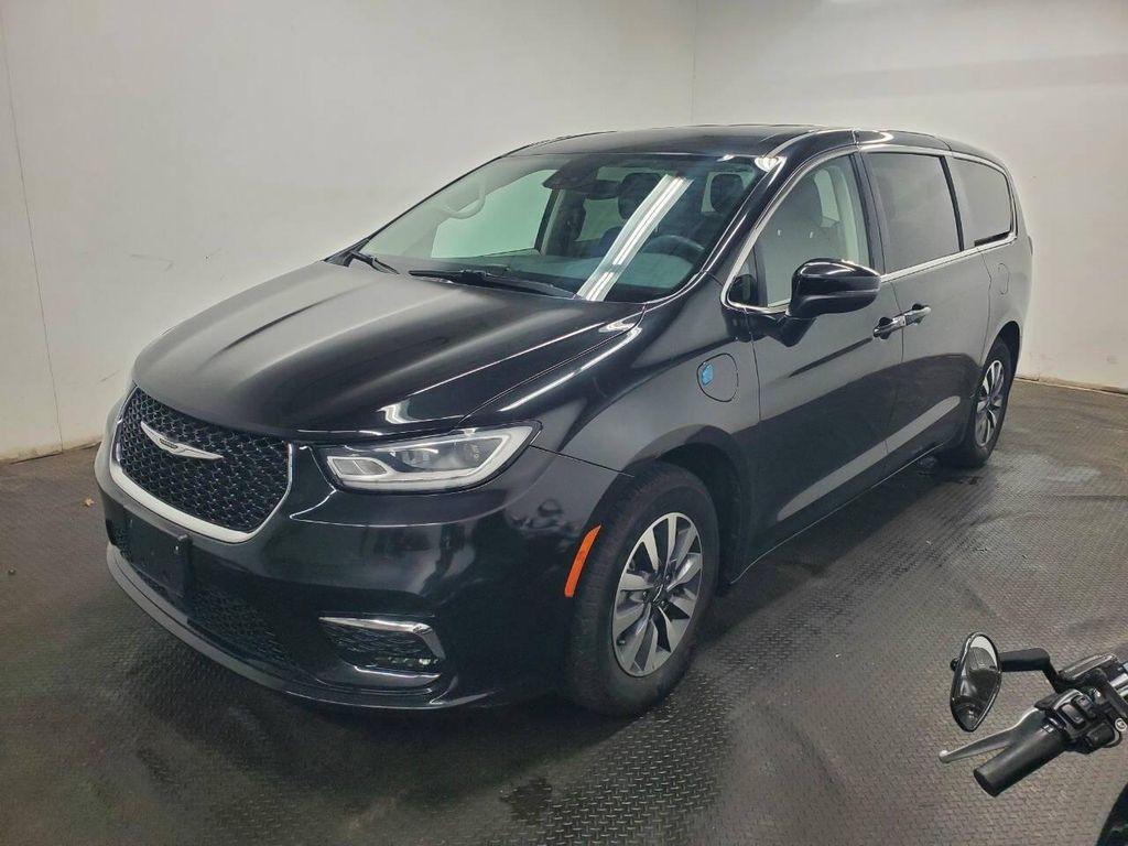 used 2023 Chrysler Pacifica Hybrid car, priced at $22,499