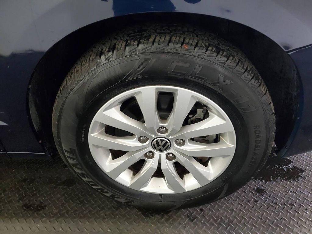 used 2014 Volkswagen Routan car, priced at $7,998