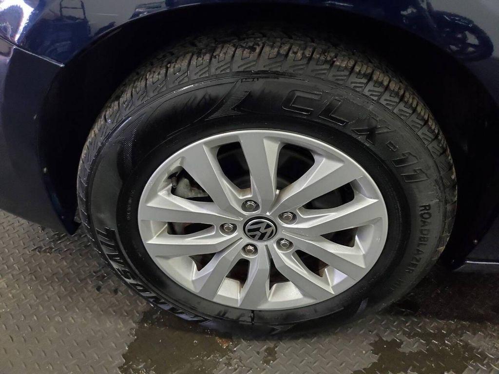 used 2014 Volkswagen Routan car, priced at $7,998