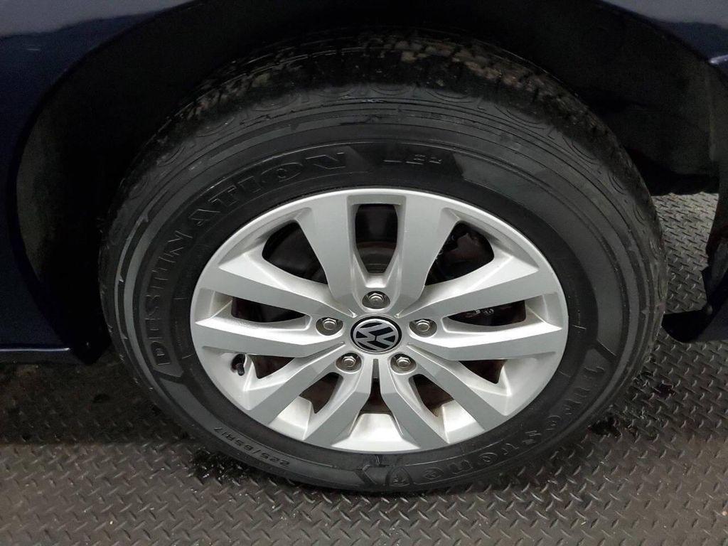 used 2014 Volkswagen Routan car, priced at $7,998