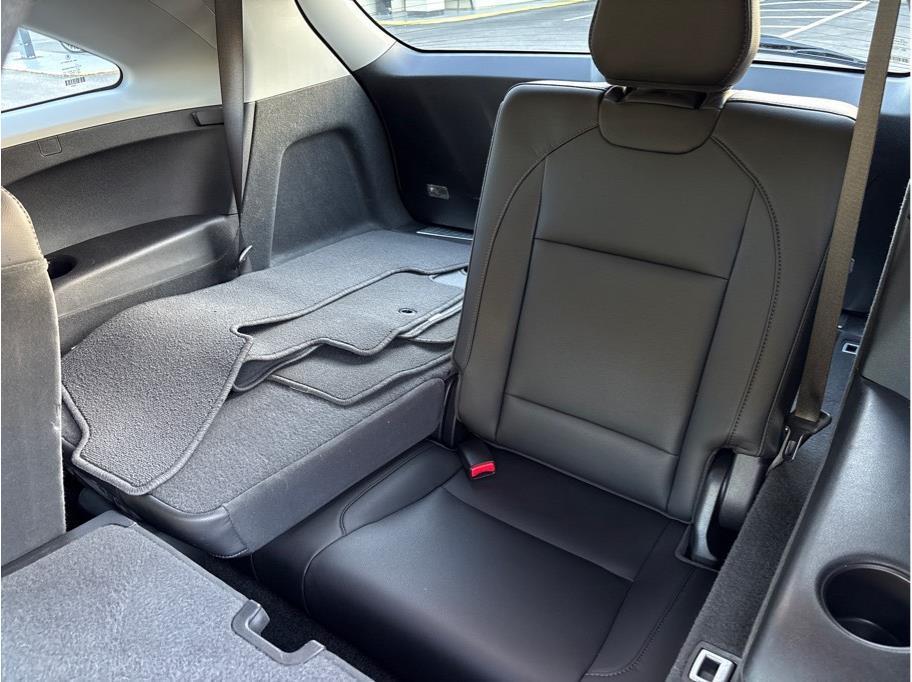 used 2017 Acura MDX car, priced at $20,673