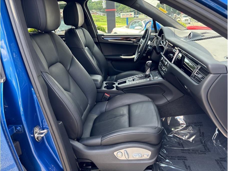 used 2020 Porsche Macan car, priced at $34,988