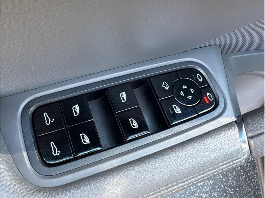 used 2019 Porsche Cayenne car, priced at $32,988