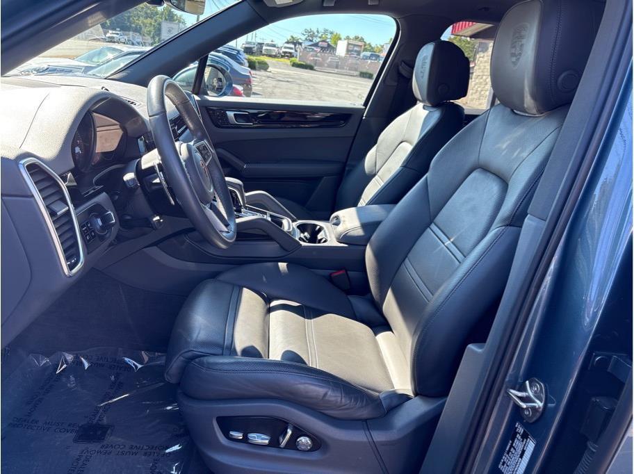 used 2019 Porsche Cayenne car, priced at $32,988
