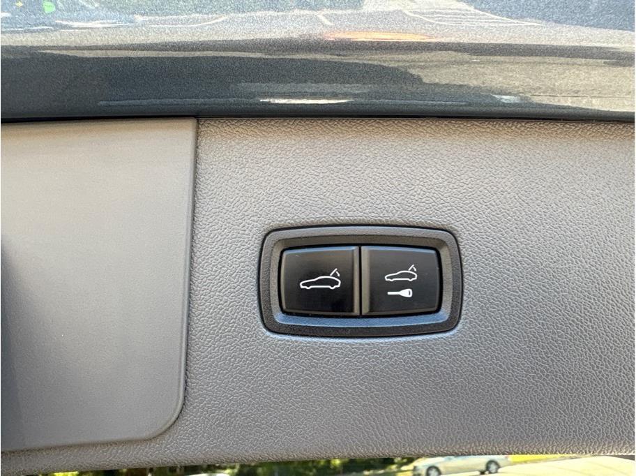 used 2019 Porsche Cayenne car, priced at $32,988