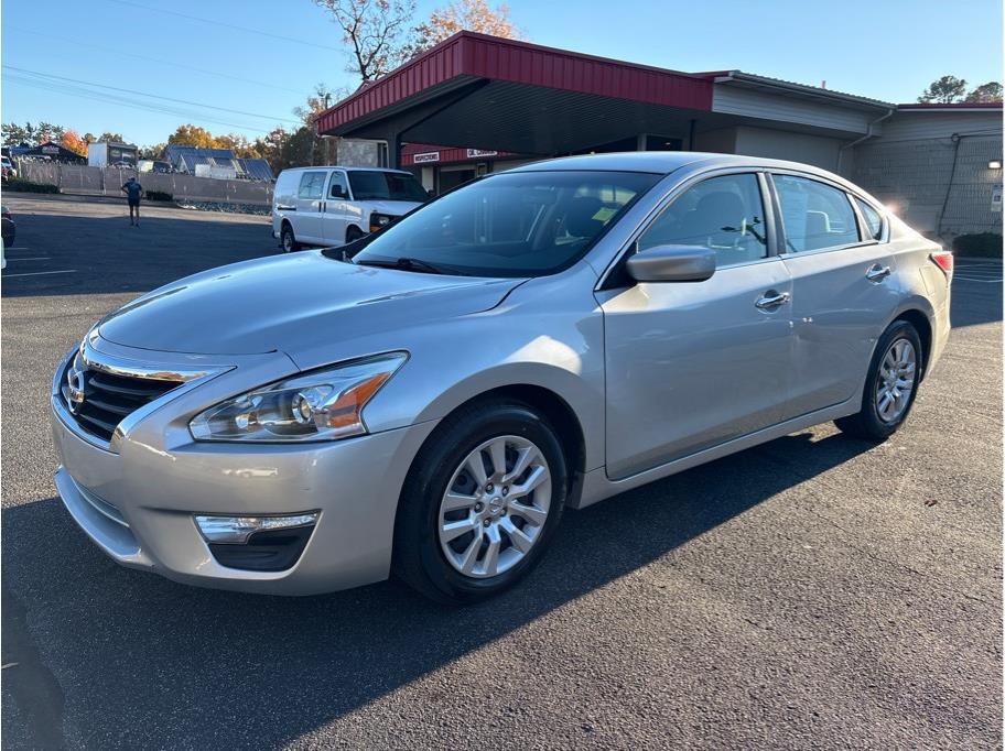 used 2015 Nissan Altima car, priced at $3,988