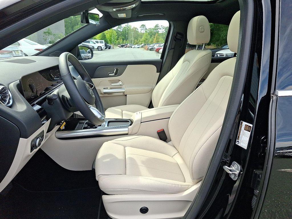 used 2025 Mercedes-Benz GLA 250 car, priced at $40,980