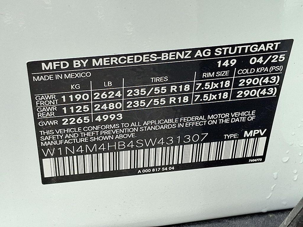 new 2025 Mercedes-Benz GLB 250 car, priced at $49,595