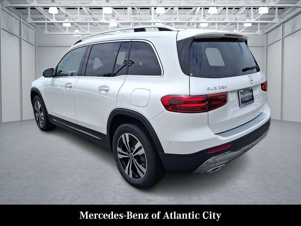 new 2025 Mercedes-Benz GLB 250 car, priced at $49,595