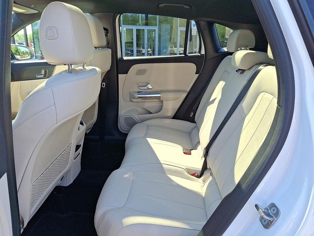 used 2025 Mercedes-Benz GLA 250 car, priced at $43,698