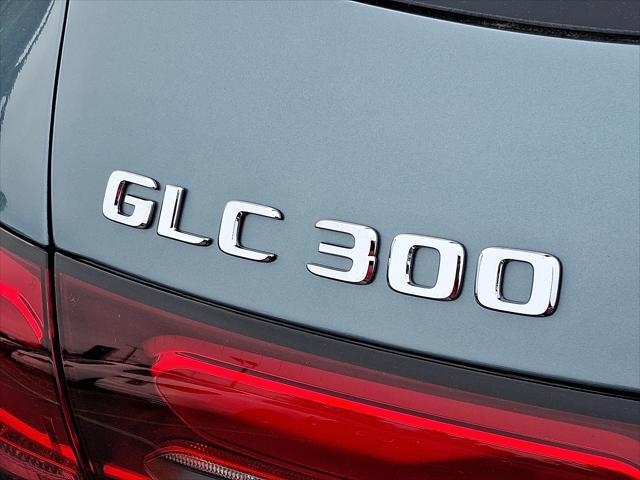new 2025 Mercedes-Benz GLC 300 car, priced at $58,690