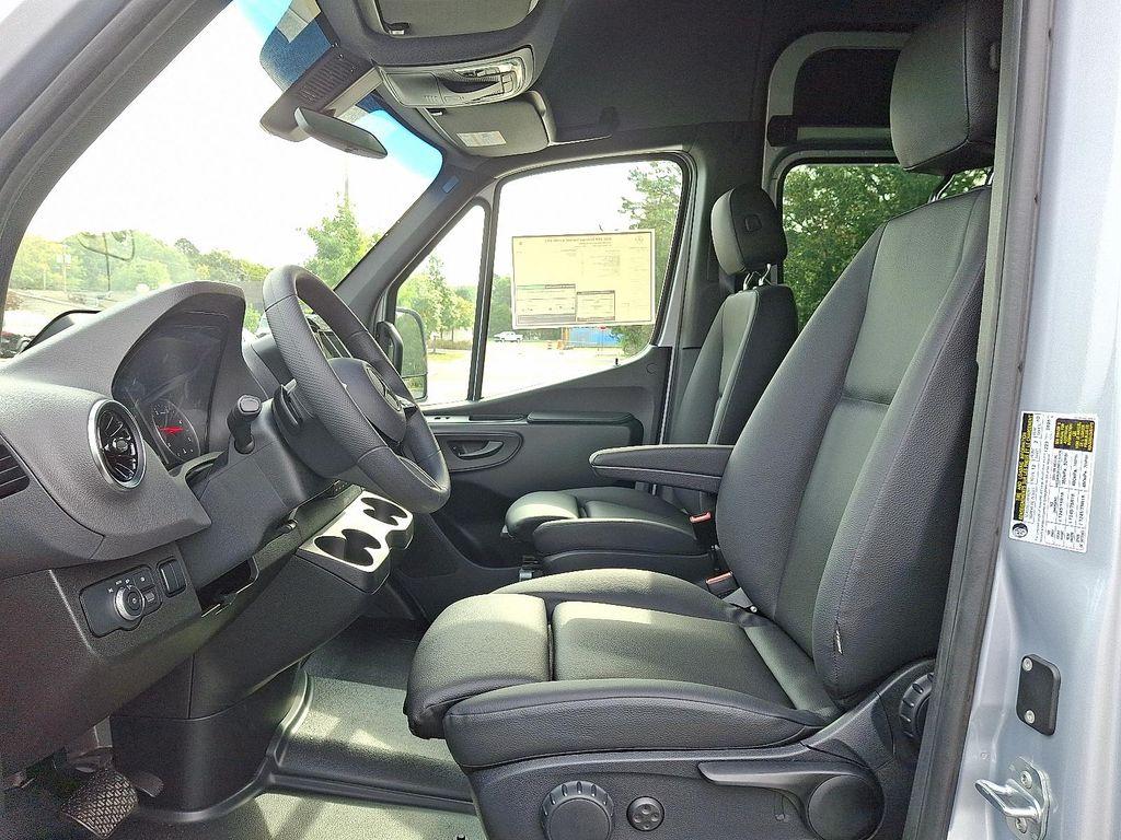 new 2025 Mercedes-Benz Sprinter 2500 car, priced at $82,151