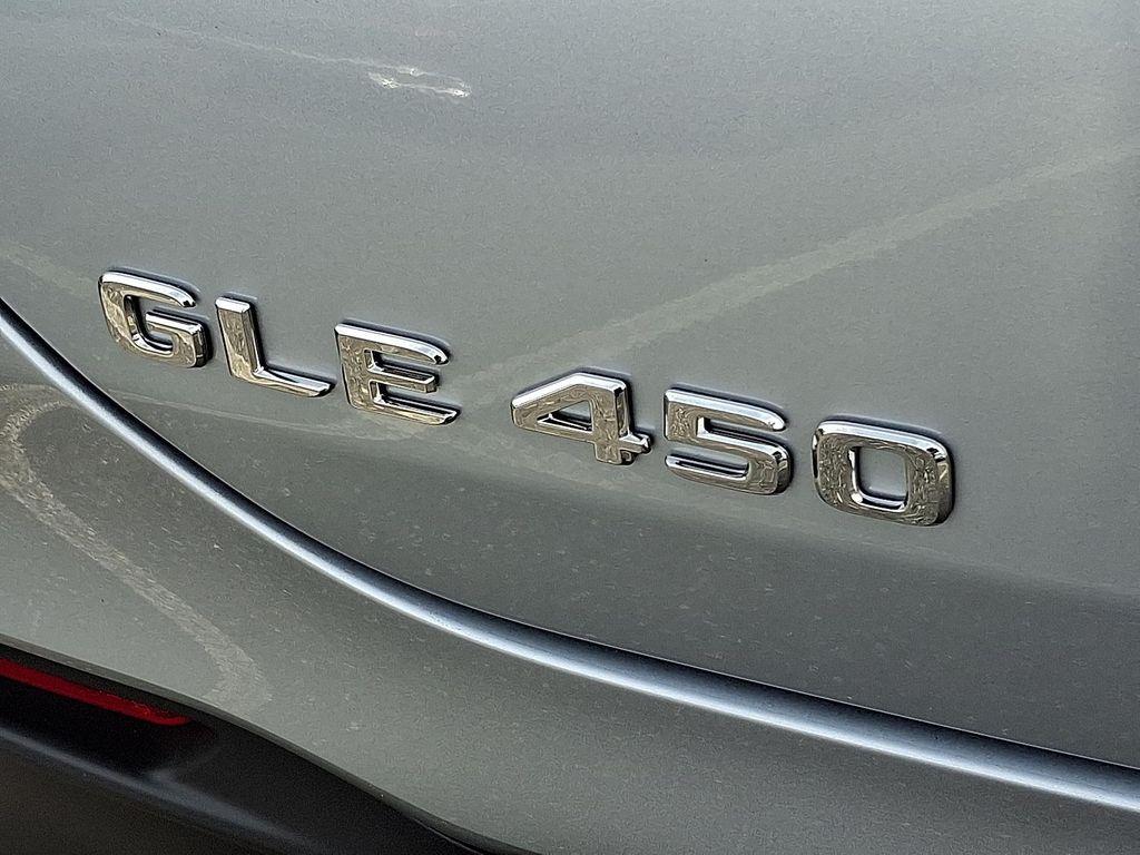 new 2026 Mercedes-Benz GLE 450 car, priced at $81,010