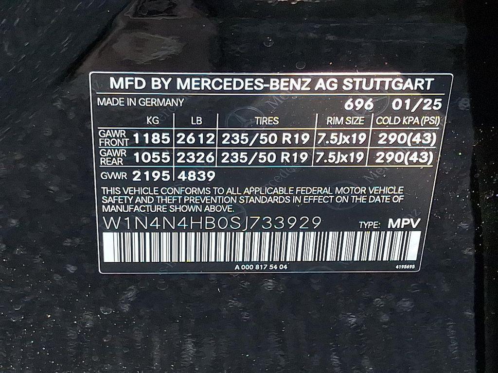 new 2025 Mercedes-Benz GLA 250 car, priced at $53,770