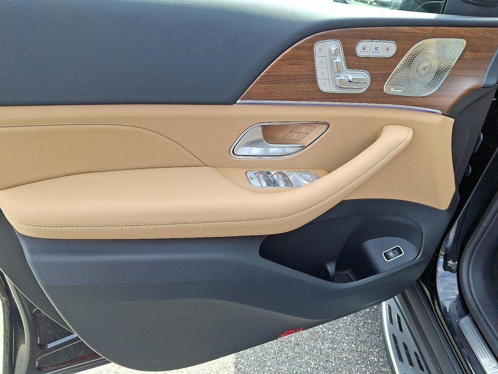 new 2026 Mercedes-Benz GLS 450 car, priced at $100,600